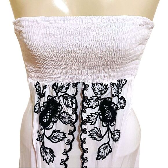 Bali Chic White Black Embroidery Smocked Tube Tie Halter Top Dress - Picture 12 of 15